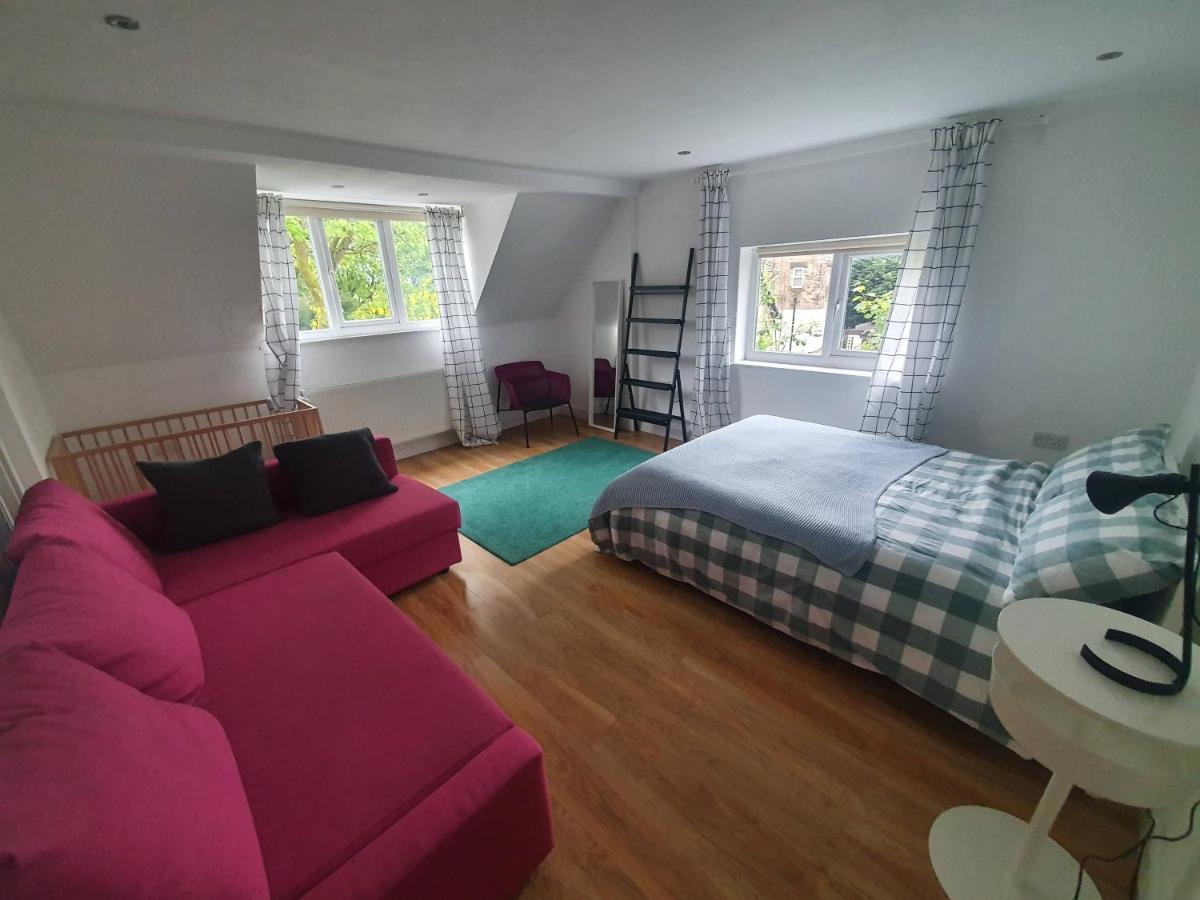 Appartement Beautiful House In The Heart Of A Golf Course. à Manchester Extérieur photo
