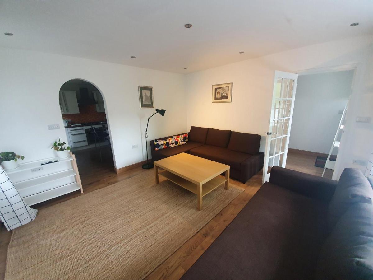 Appartement Beautiful House In The Heart Of A Golf Course. à Manchester Extérieur photo