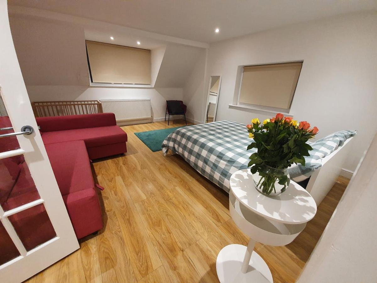 Appartement Beautiful House In The Heart Of A Golf Course. à Manchester Extérieur photo